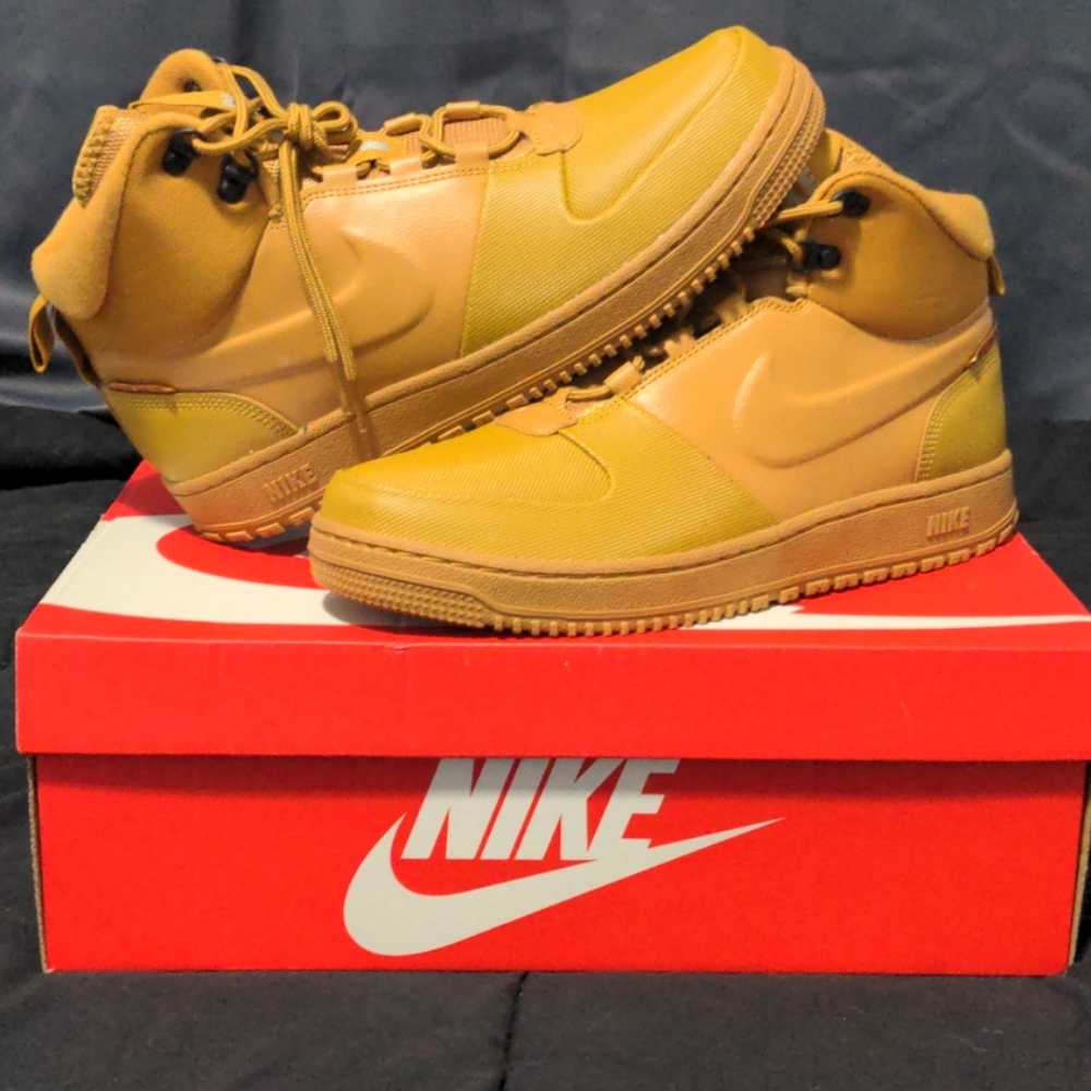 Nike Path WNTR Size 11 Men's Brand New!!!